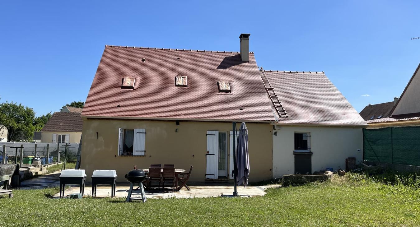 Nettoyage de toiture & Pulvérisation d'hydrofuge coloré